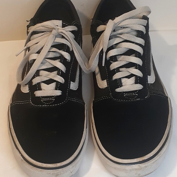 Van's Men's Old Skool Black Suede Skateboard Shoes. - Picture 1 of 11